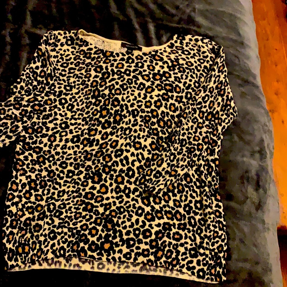 Ann Taylor top with 3/4 length sleeves